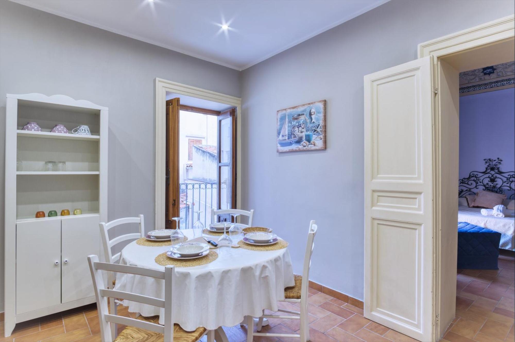 Porto Salvo Apartments - By Vacation Service เชฟาลู ห้อง รูปภาพ