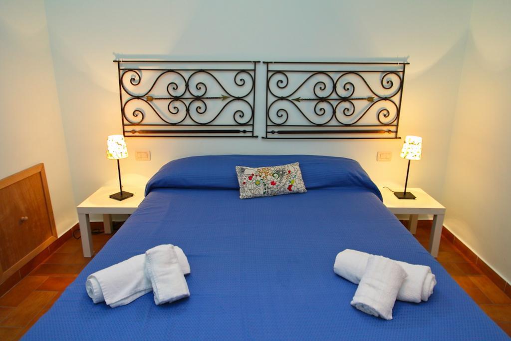Porto Salvo Apartments - By Vacation Service เชฟาลู ห้อง รูปภาพ