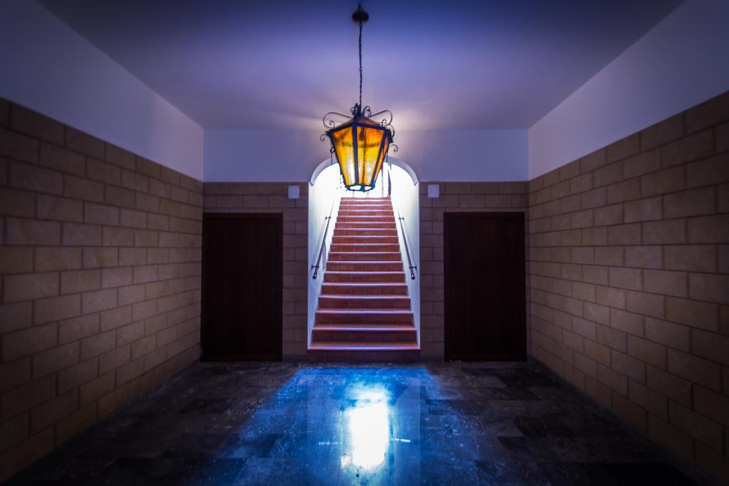 Porto Salvo Apartments - By Vacation Service เชฟาลู ภายนอก รูปภาพ